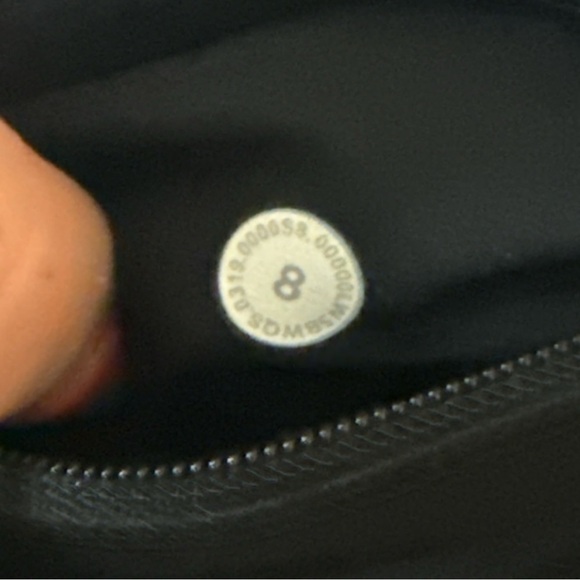 EUC - Lululemon Run to Reset Tights - Size 8 - Picture 8 of 8